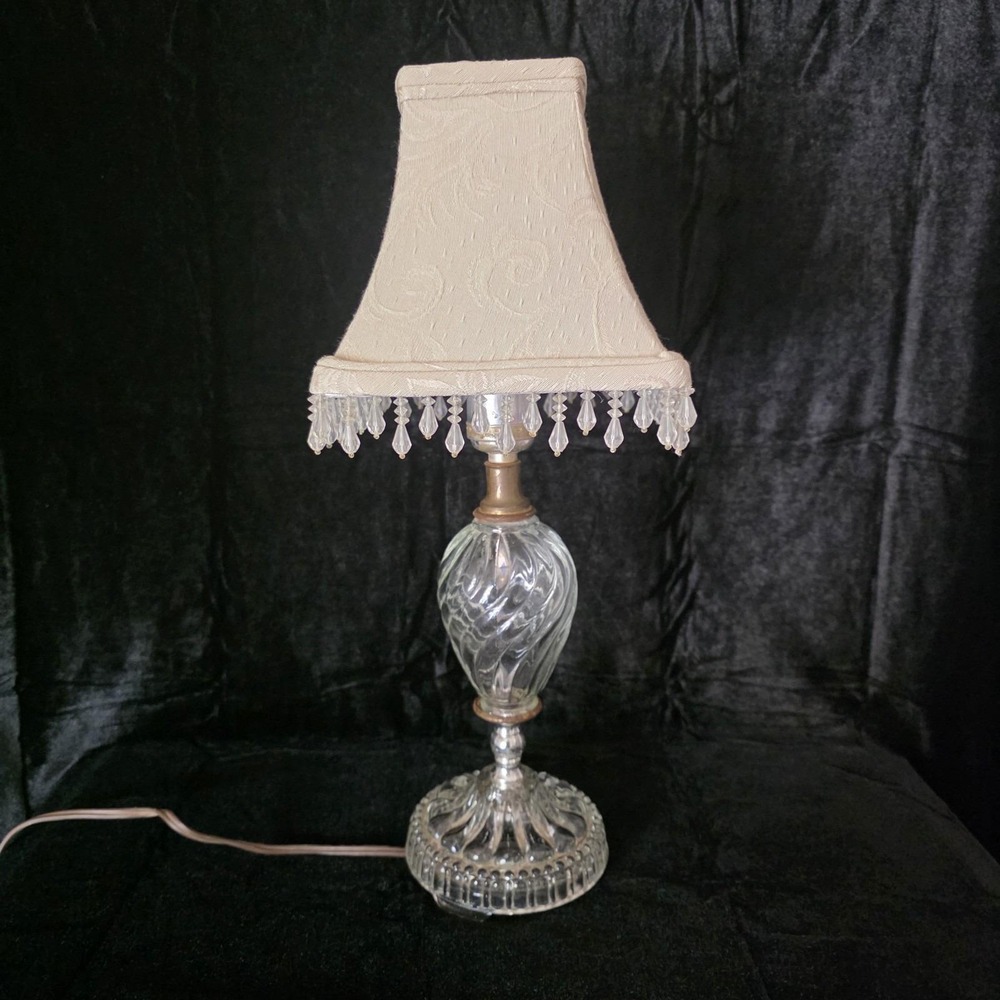 VTG Swirl Glass Table Budoir Lamp With Brass Accent & Beaded Ivory Shade - Small
